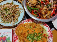 -郭婆婆疯子鸡·土货江湖菜馆