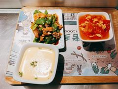-老乡鸡(上海白玉兰广场店)