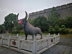 -巴陵广场