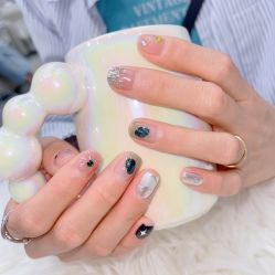 -七彩虹美甲美睫 半永久