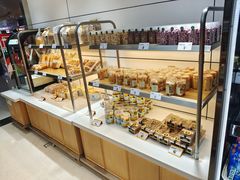 面包甜点陈列柜-仟吉KenGee(国贸360店)