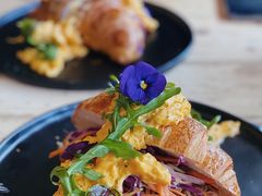 慢烤手撕猪肉可颂-UPPER KITCHEN(延安路店)