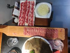 -周周有辣火锅馆(玖耀里店)