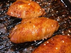 料理烤焦香翅中-老东镇啤酒屋海鲜加工·蒸汽海鲜·海鲜烧烤(台东店)