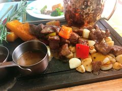 田园澳洲骰子牛肉-蜜桃花开·中西融合菜E&W(南长街店)