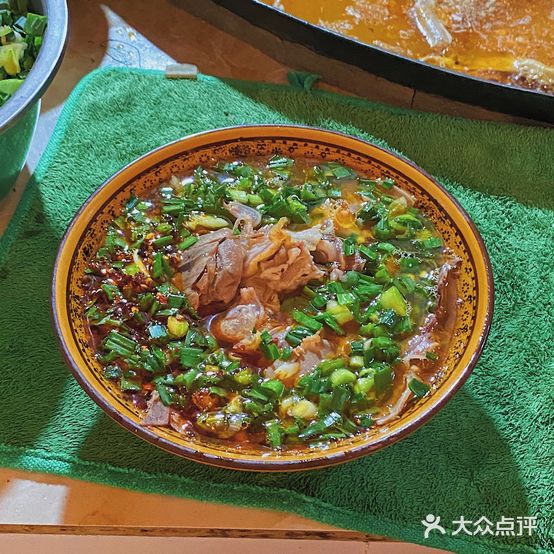 106松哥羊肉粉