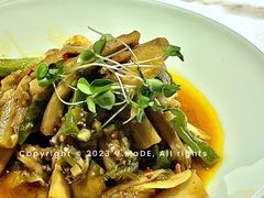 七彩花生拌小瓜-麻六记(新天地店)