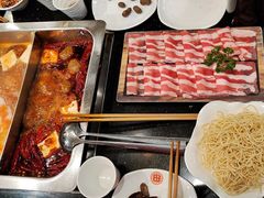 -百年川椒重庆老火锅(光谷店)