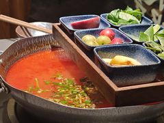 -楠小云·云南鲜牛野生菌自助火锅(九眼桥店)