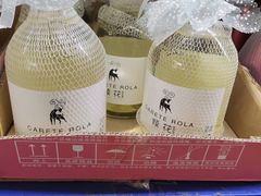 -黄五箱进口网红仓(金沙滩啤酒城店)