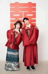 -雪中彩影婚纱摄影·微光艺术中心