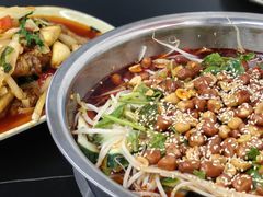 -周良天山牛杂城(天山路总店)