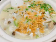 浓汤桂鱼配脆米-港丽餐厅(杭大店)