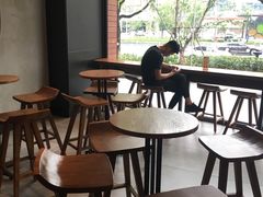 靠窗位-星巴克臻选(苏州汇豪店)