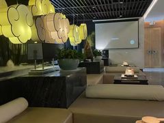 -新盈光·云会所(百丈东路店)