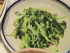 -八府香鸭·啫啫煲(华山路店)