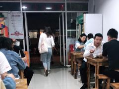 大堂-阿姨小肉摊(同济西苑店)