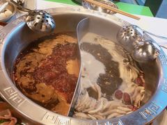-憨铁匠老火锅(龙岗万科里店)