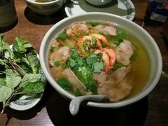 -大头虾越式风味餐厅(光明广场店)