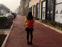 -王府井奥莱临潼小镇(临潼店)