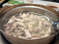-烹然四季椰子鸡火锅(姚家园万象汇店)