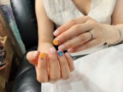 -悠禾·美甲美睫·皮肤管理