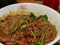 -万记麻辣烫国展总店