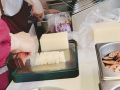 -老鼎万春卤菜(五代传承创始老店)