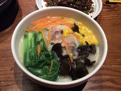 鸡丝凉米线-云海肴·汽锅鸡·云南代表菜(天山百盛优客店)