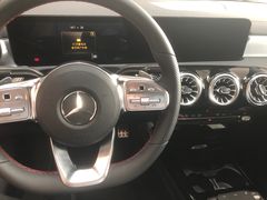 -天津波士信达奔驰4S店(卫津南路店)