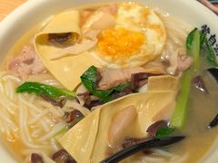 -蒙自源米线大王(东站店)