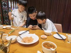 -乐忻皇朝(上海中心大厦店)