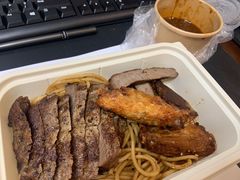 岩烧谷饲牛扒皇-杯子红牛排(创意产业园店)