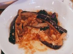 -胡桃里音乐餐厅(陶溪川店)(川湘赣菜·世界百大酒庄直供红酒·音乐表演)