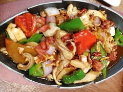 -老滇山寨•云南特色菜•地方菜•民族风情歌舞表演(金碧店)