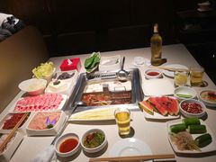 -海底捞火锅鲜切牛肉主题店(长寿路店)