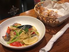 -麦田工坊(月湖店)
