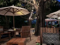 -三亚艾迪逊酒店·海滩烧烤 BARBACOA·现场乐队·浪漫晚餐·烧烤海鲜