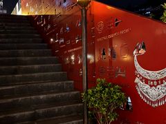 -包整·丝娃娃(一览甲秀楼风景店)