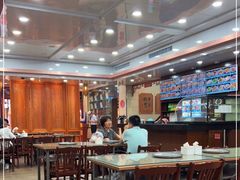大堂-西安贾三灌汤包·回坊小吃·清真炒菜(北院门总店)