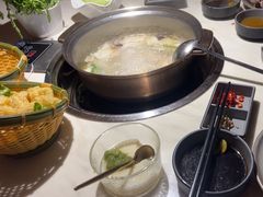 -喃喃椰·糟粕醋·椰子鸡火锅(七堡花园店)