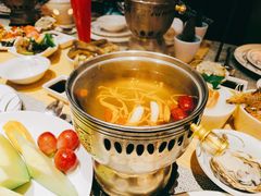 -雍和会海鲜姿造自助(湖东路店)