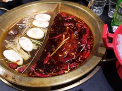 -沸炉重庆老火锅(军事博物馆店)