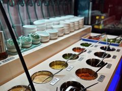 自助调料区-沪小胖小龙虾(淮海中路旗舰店)
