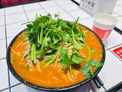 -肥汁米蘭香港米线(长宁来福士店)