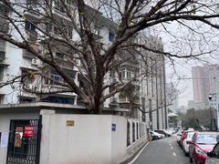-Be Lived Cafe比例咖啡(摩天轮店)