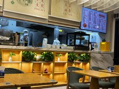 -弄堂咪道-饭香·面香·馄饨香(汇锦广场店)