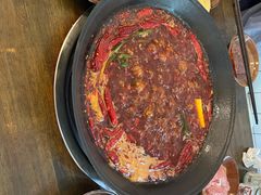 -黄潇洒老火锅(九眼桥宏济巷店)