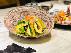 牛油果鲑鱼沙拉-月下料理(楷林IFC店)
