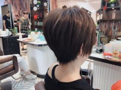 -PE SALON